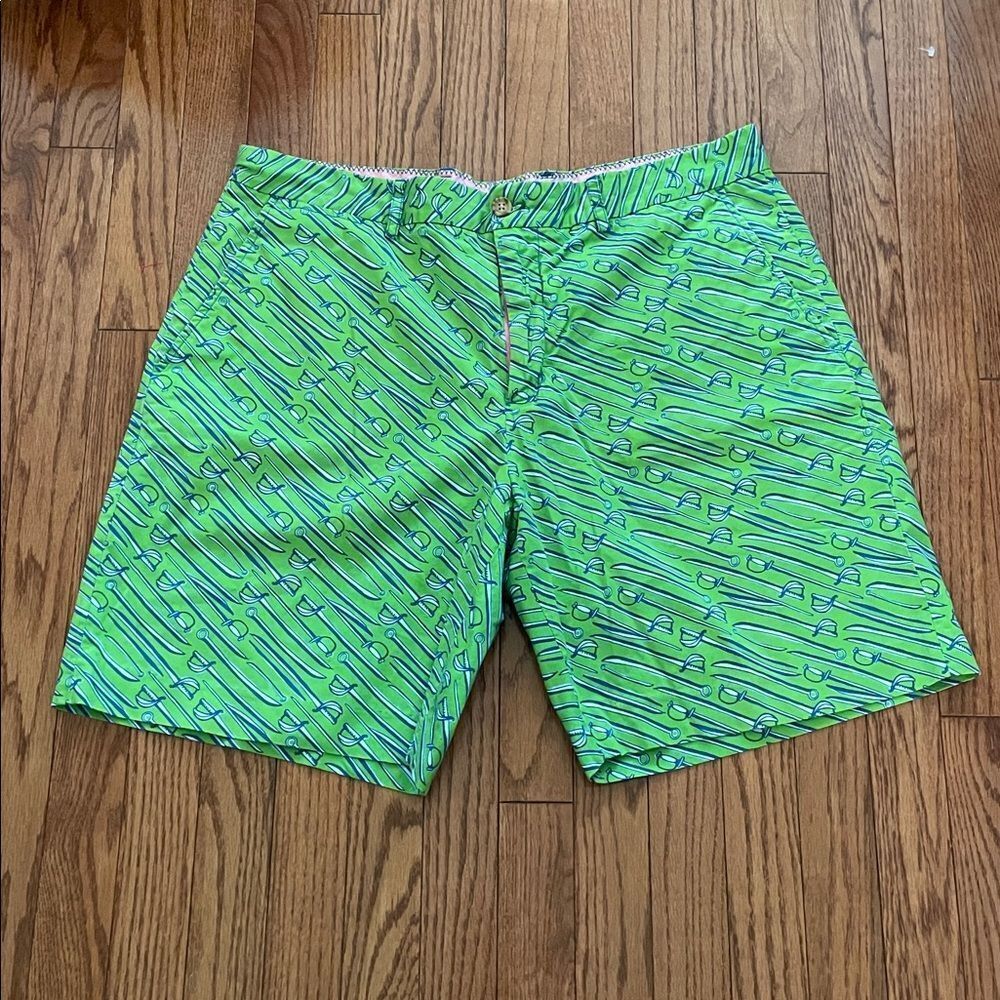Lilly Pulitzer Green and Blue Sword Print Bermuda Shorts Men’s Sz 38